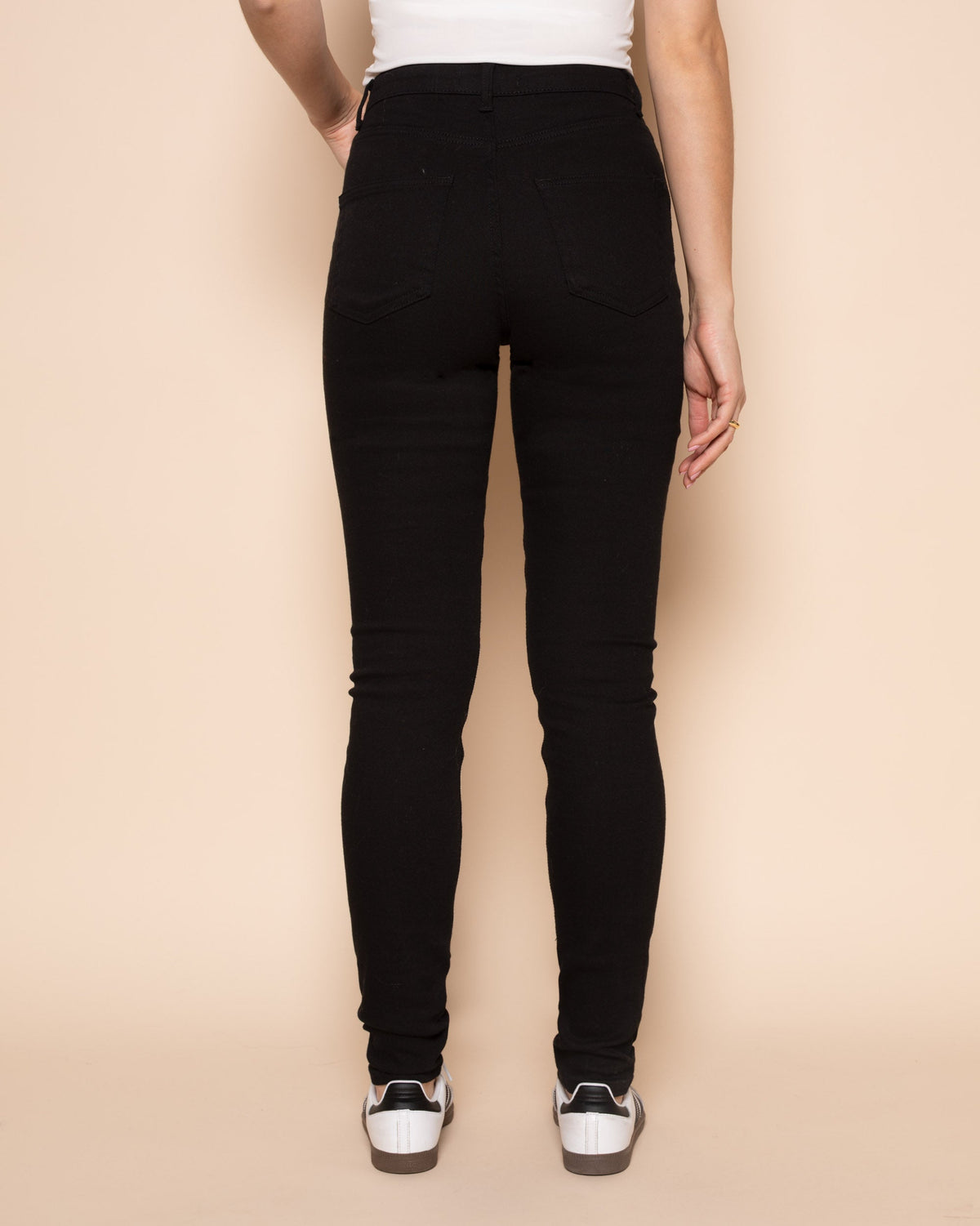 TRINIDAD | Pantalones pitillo negros