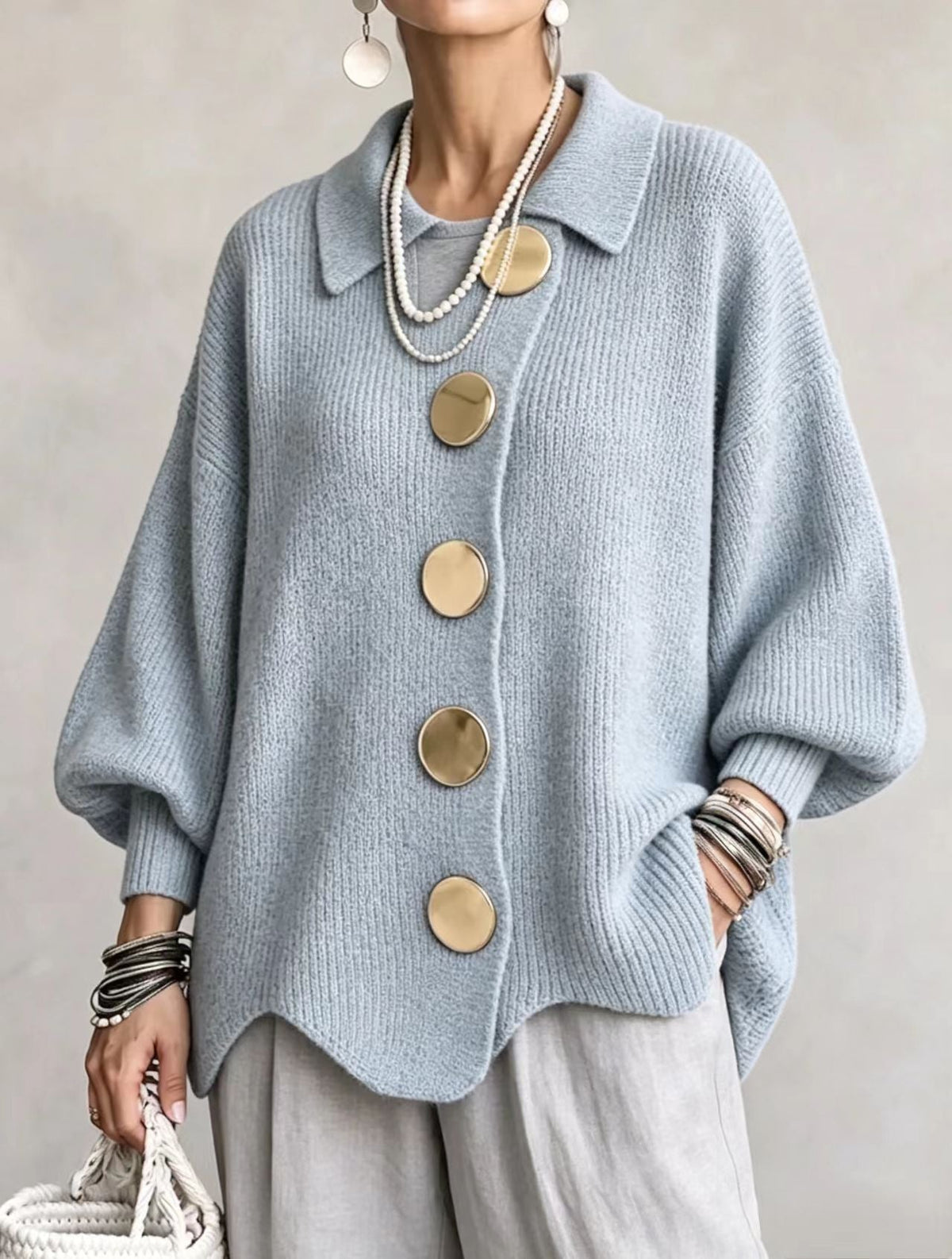 ISIDORA | Cárdigan Oversize de Punto con Grandes Botones Dorados