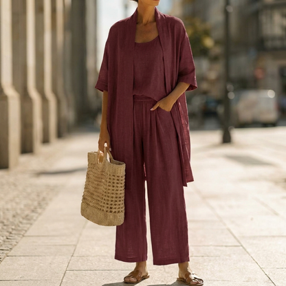 Conjunto Elegante de Tres Piezas